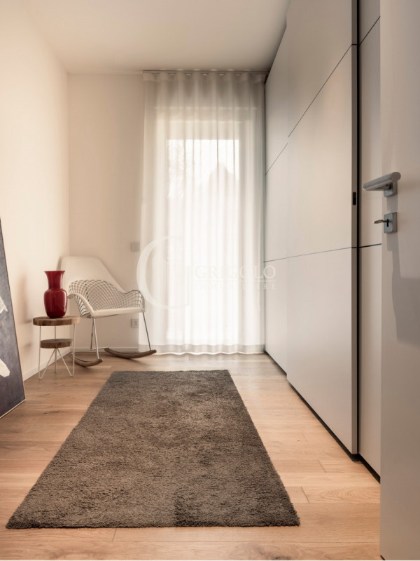 All’interno dell’esclusiva e rinomata “Corte Verde”, a pochi passi dal Centro Storico, proponiamo...