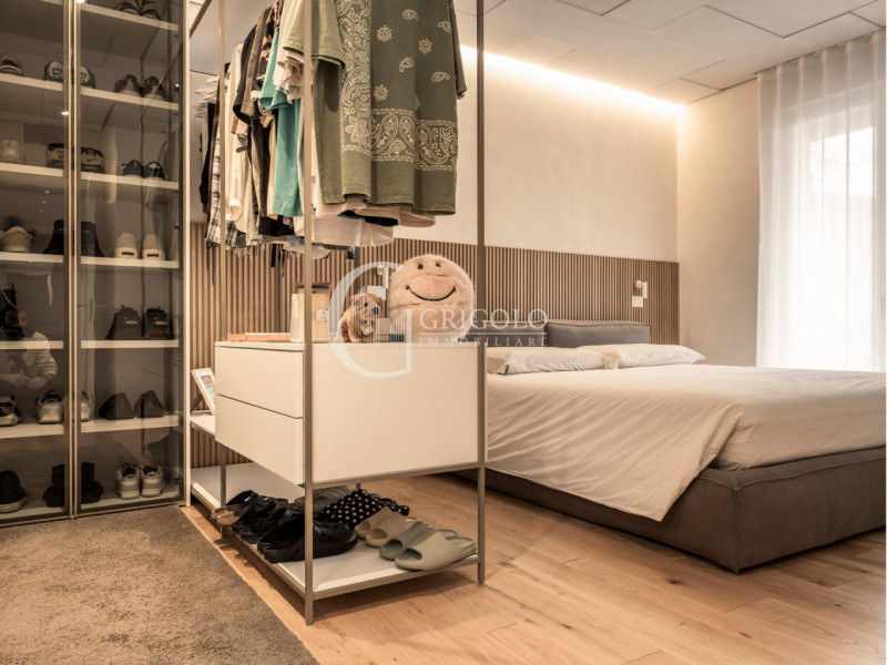 All’interno dell’esclusiva e rinomata “Corte Verde”, a pochi passi dal Centro Storico, proponiamo...