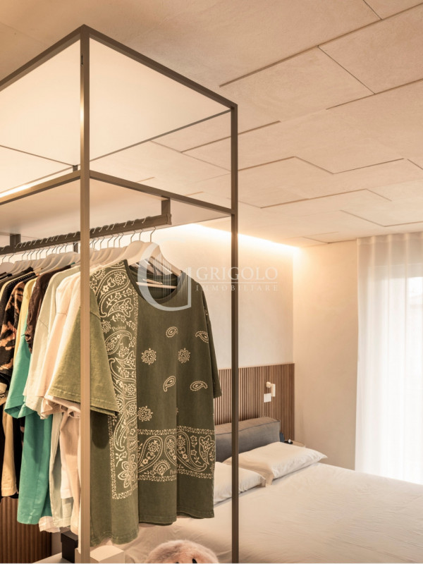 All’interno dell’esclusiva e rinomata “Corte Verde”, a pochi passi dal Centro Storico, proponiamo...