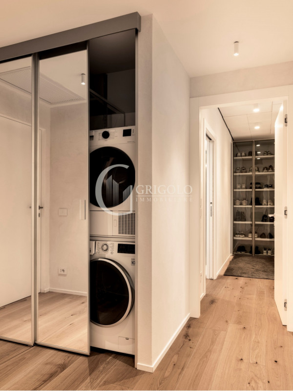 All’interno dell’esclusiva e rinomata “Corte Verde”, a pochi passi dal Centro Storico, proponiamo...