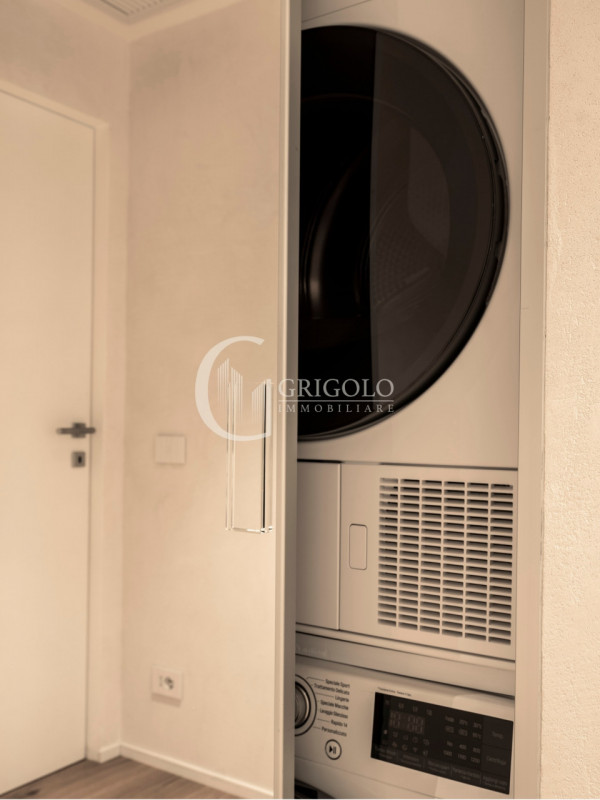 All’interno dell’esclusiva e rinomata “Corte Verde”, a pochi passi dal Centro Storico, proponiamo...