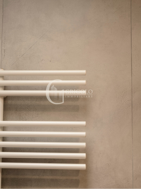 All’interno dell’esclusiva e rinomata “Corte Verde”, a pochi passi dal Centro Storico, proponiamo...