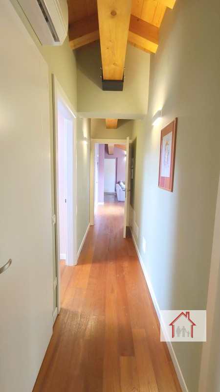 SPLENDIDO ATTICO RISTRUTTURATO NEL CENTRO DI VOLPAGO DEL MONTELLO

In vendita a Volpago del Monte...