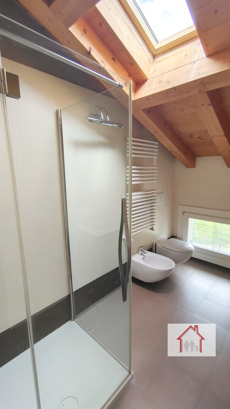 SPLENDIDO ATTICO RISTRUTTURATO NEL CENTRO DI VOLPAGO DEL MONTELLO

In vendita a Volpago del Monte...