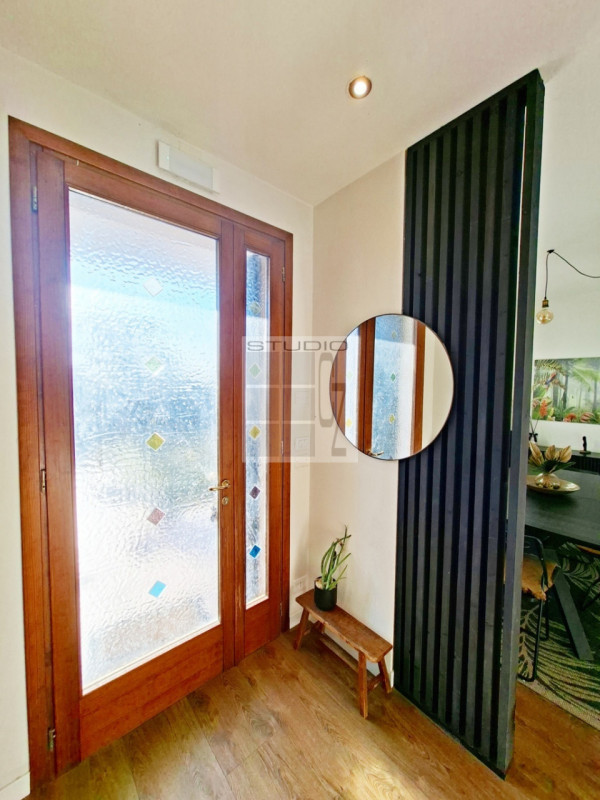 Scopri questa incredibile casa a Villa del Conte: completamente indipendente SVILUPPATA TUTTA SU ...