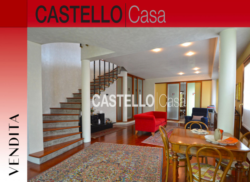 Signorile villa singola situata nel centro di Castelfranco V., in una delle zone più ricercate e ...