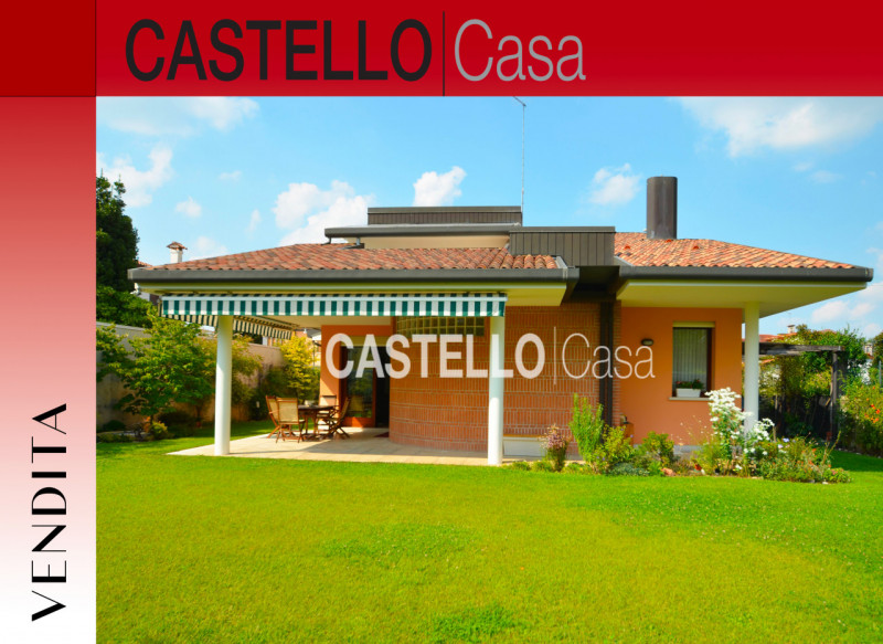 Signorile villa singola situata nel centro di Castelfranco V., in una delle zone più ricercate e ...
