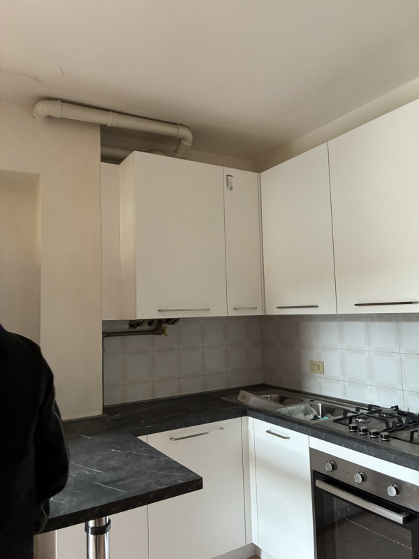 Monolocale in affitto a Conegliano.
Proponiamo in zona tranquilla e ben servita monolocale lumino...