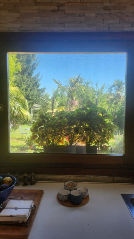 Nella rinomata città di Abano Terme, celebre per le sue terme e il benessere, proponiamo in vendi...