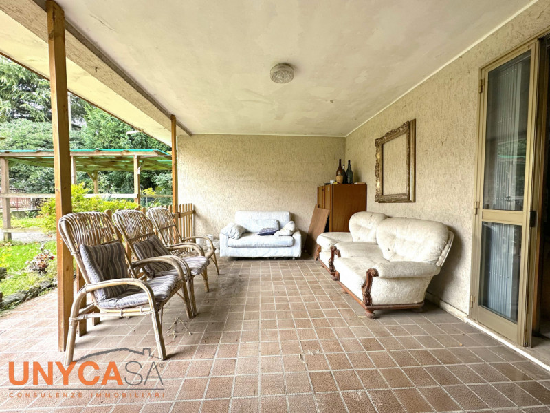 Casa singola sita in zona strategica a Tencarola, con tutte le comodità a due passi da casa.

Ide...