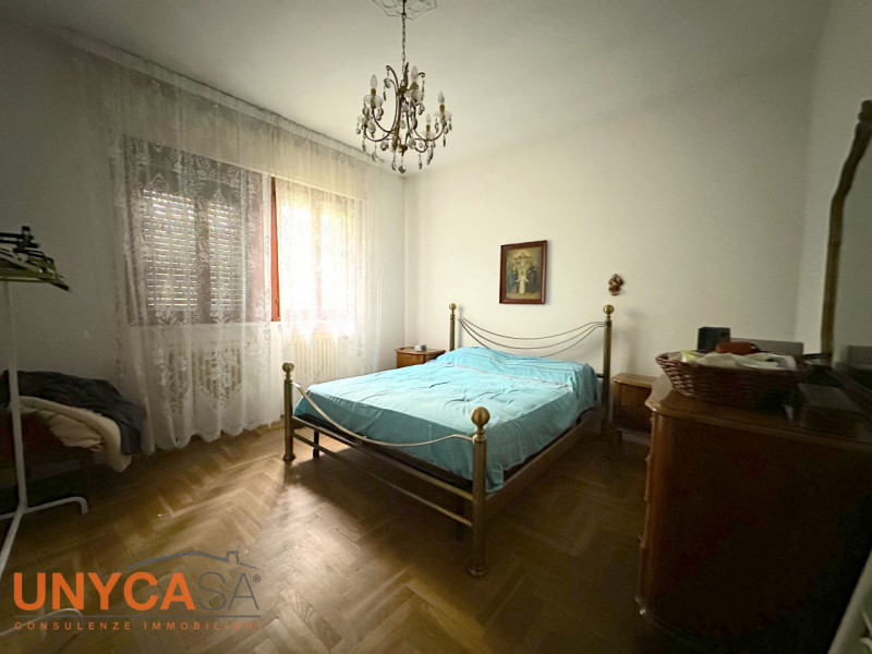 Casa singola sita in zona strategica a Tencarola, con tutte le comodità a due passi da casa.

Ide...