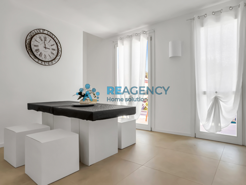 Se stai cercando un’abitazione moderna e confortevole, immersa nel verde ma a pochi passi dal cen...