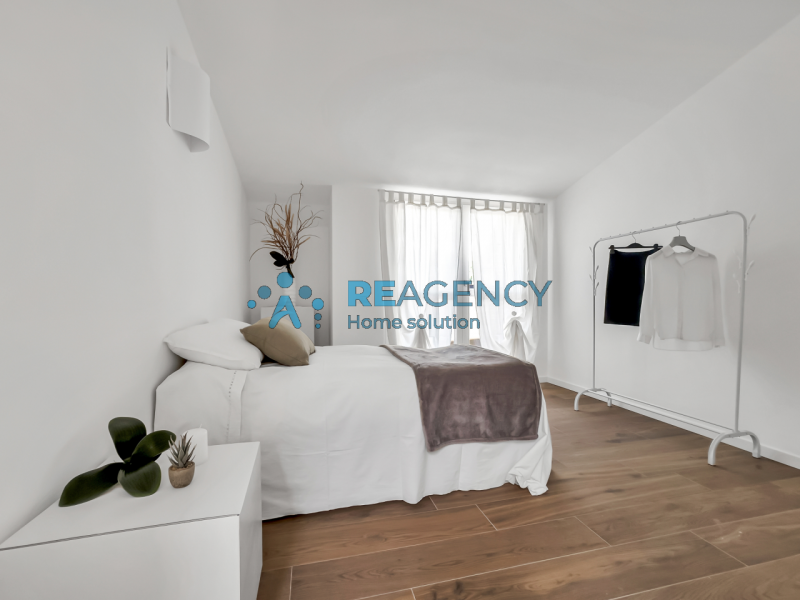 Se stai cercando un’abitazione moderna e confortevole, immersa nel verde ma a pochi passi dal cen...