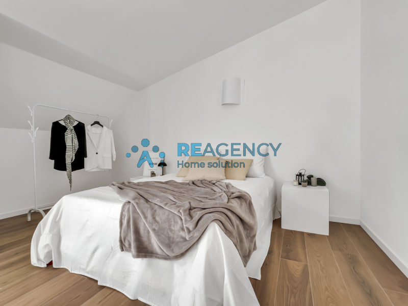 Se stai cercando un’abitazione moderna e confortevole, immersa nel verde ma a pochi passi dal cen...