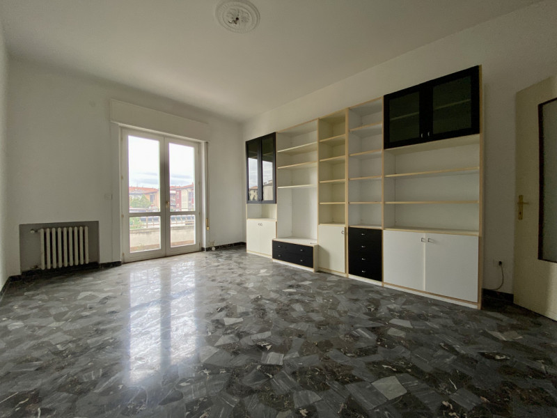 San Francesco. In una zona centralissima e allo stesso tempo tranquilla, proponiamo in vendita ap...