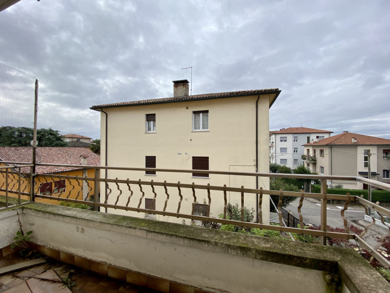 San Francesco. In una zona centralissima e allo stesso tempo tranquilla, proponiamo in vendita ap...