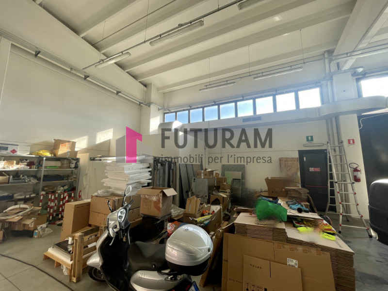 RIF:  098NM -  MASERA' DI PADOVA  -  PER INFO    340 335 8378 - 0444/310220

Propongo in affitto ...