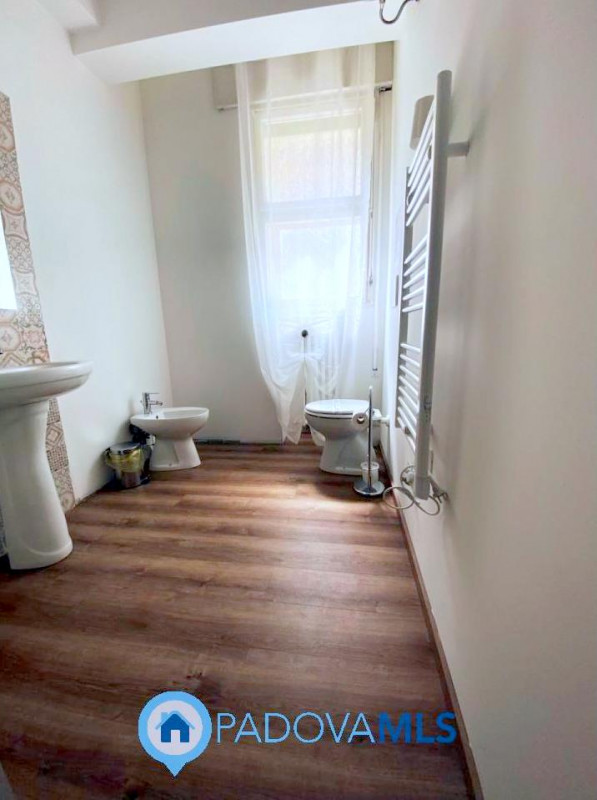 Immobile in esclusiva al Gruppo Padova MLS

PADOVA Zona Stazione. SOLO PER INVESTIMENTO LOCATO CO...