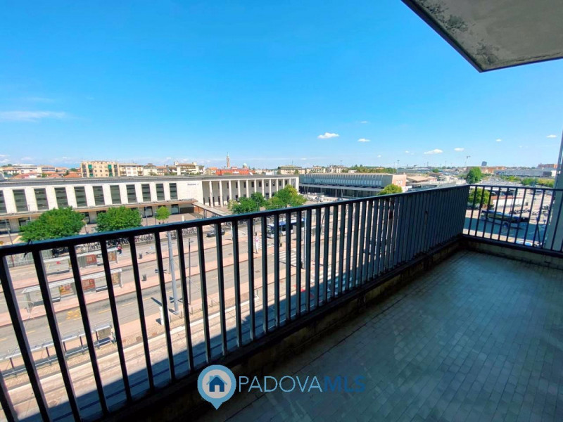 Immobile in esclusiva al Gruppo Padova MLS

PADOVA Zona Stazione. SOLO PER INVESTIMENTO LOCATO CO...