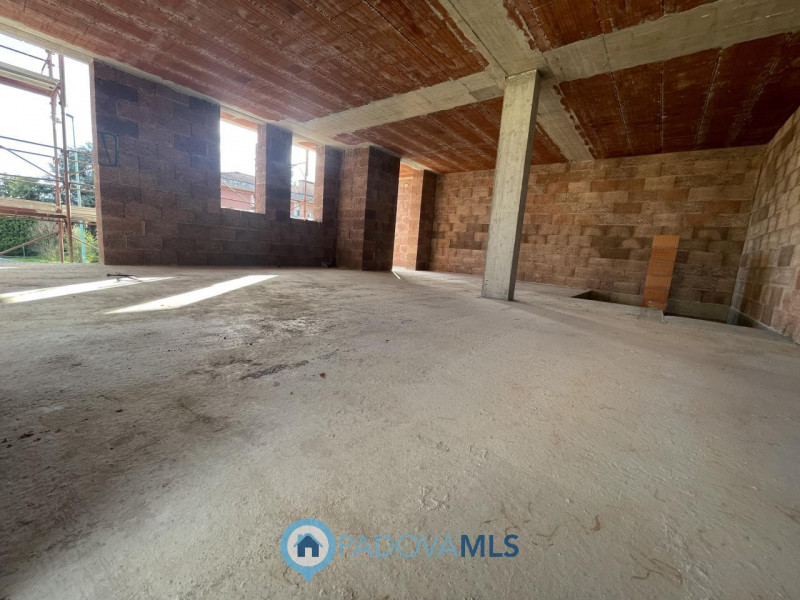 Immobile in esclusiva al Gruppo Padova MLS

Ti presentiamo una splendida opportunità immobiliare ...