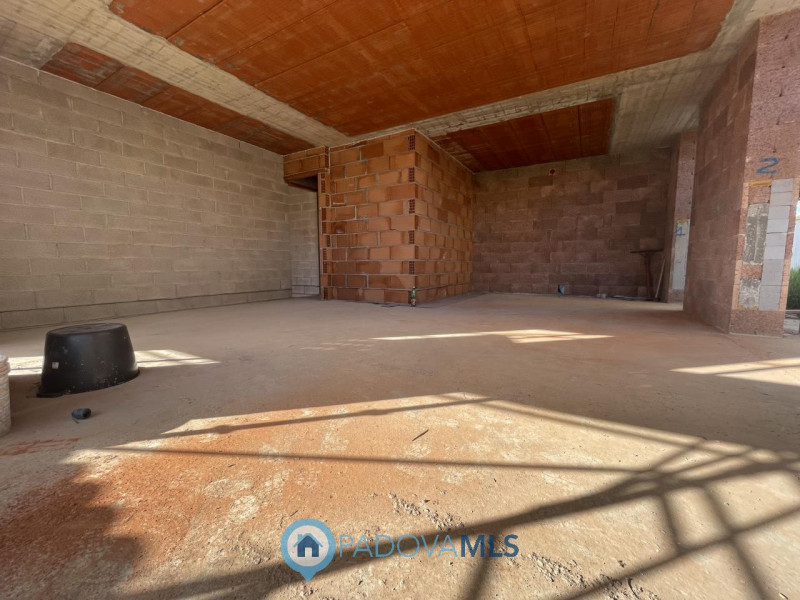 Immobile in esclusiva al Gruppo Padova MLS

Ti presentiamo una splendida opportunità immobiliare ...