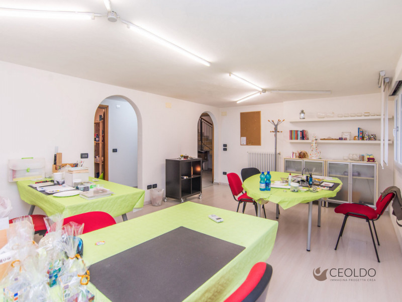 VIGONZA CENTRO: In quartiere residenziale centralissimo vi proponiamo una nostra esclusiva. Tratt...