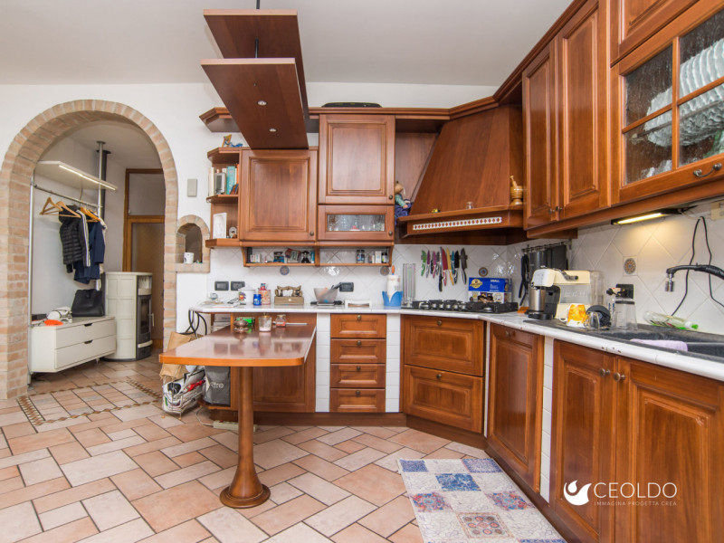 VIGONZA CENTRO: In quartiere residenziale centralissimo vi proponiamo una nostra esclusiva. Tratt...