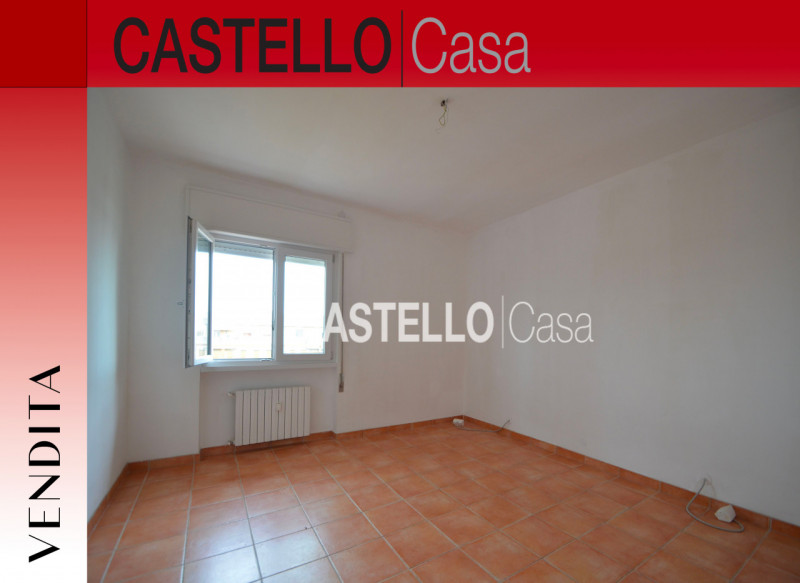 Nel centro di Castelfranco Veneto, proponiamo in vendita un ampio appartamento completamente rist...