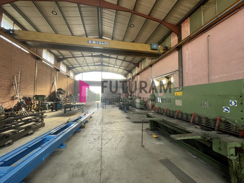 Mestrino (pd) - riferimento 2MAT - tel. 340 33 58 378
Nostra esclusiva 
Vendesi capannone singolo...