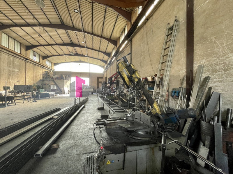 Mestrino (pd) - riferimento 2MAT - tel. 340 33 58 378
Nostra esclusiva 
Vendesi capannone singolo...