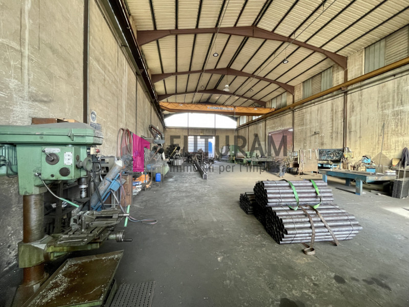 Mestrino (pd) - riferimento 2MAT - tel. 340 33 58 378
Nostra esclusiva 
Vendesi capannone singolo...