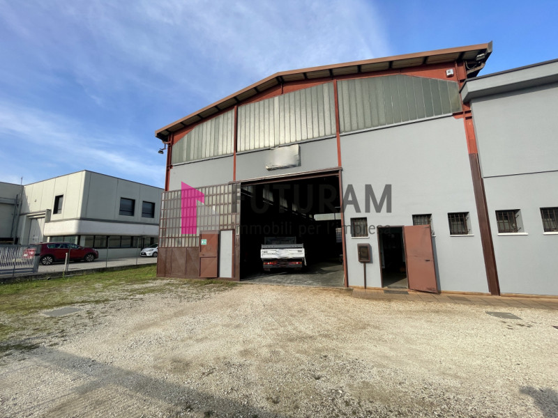 Mestrino (pd) - riferimento 2MAT - tel. 340 33 58 378
Nostra esclusiva 
Vendesi capannone singolo...