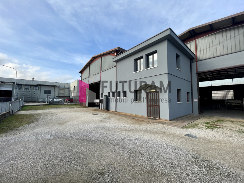 Mestrino (pd) - riferimento 2MAT - tel. 340 33 58 378
Nostra esclusiva 
Vendesi capannone singolo...