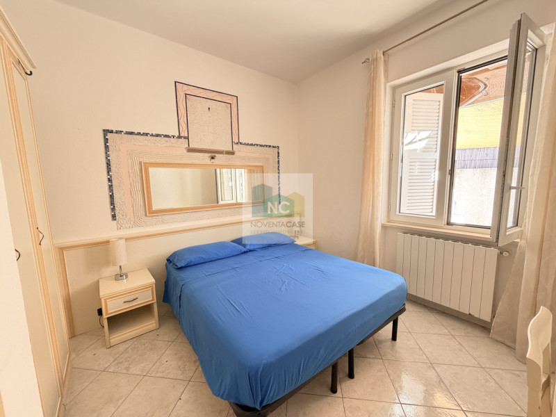 Forio, nella ricercata zona di Scentone, proponiamo in vendita una splendida casa singola terrate...