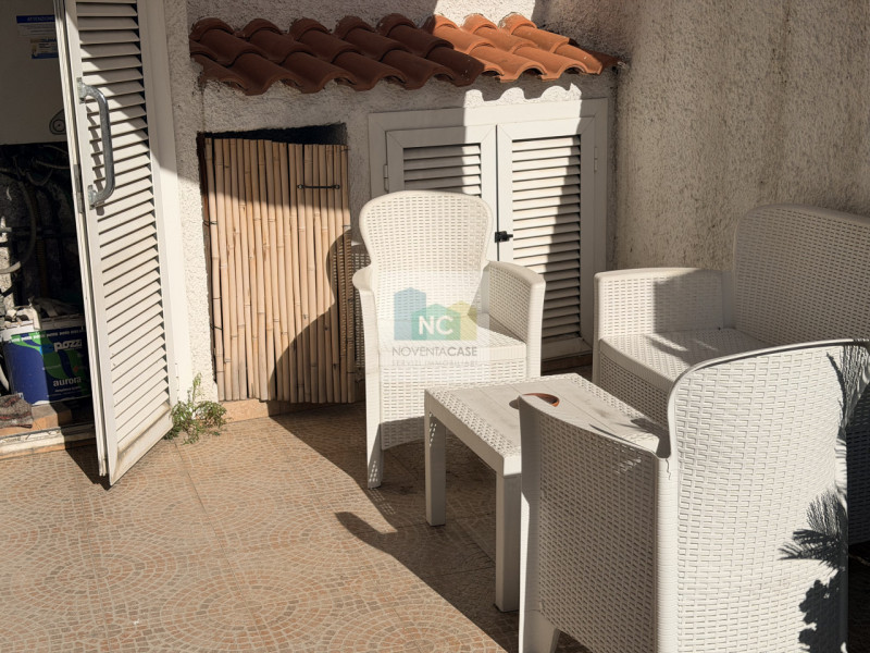 Forio, nella ricercata zona di Scentone, proponiamo in vendita una splendida casa singola terrate...