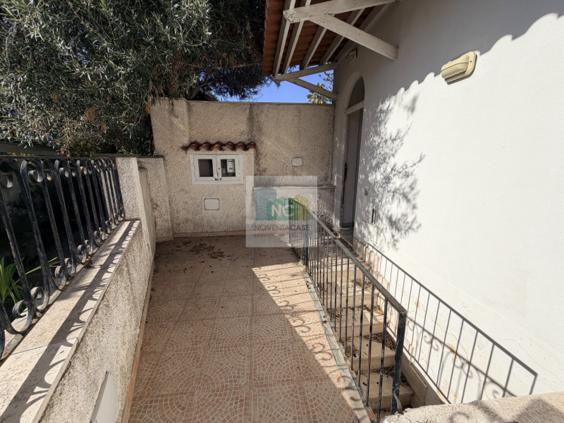 Forio, nella ricercata zona di Scentone, proponiamo in vendita una splendida casa singola terrate...