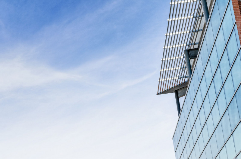 VICENZA - PONTE ALTO - In nuovo elegante stabile commerciale-direzionale disponibilità di ufficio...