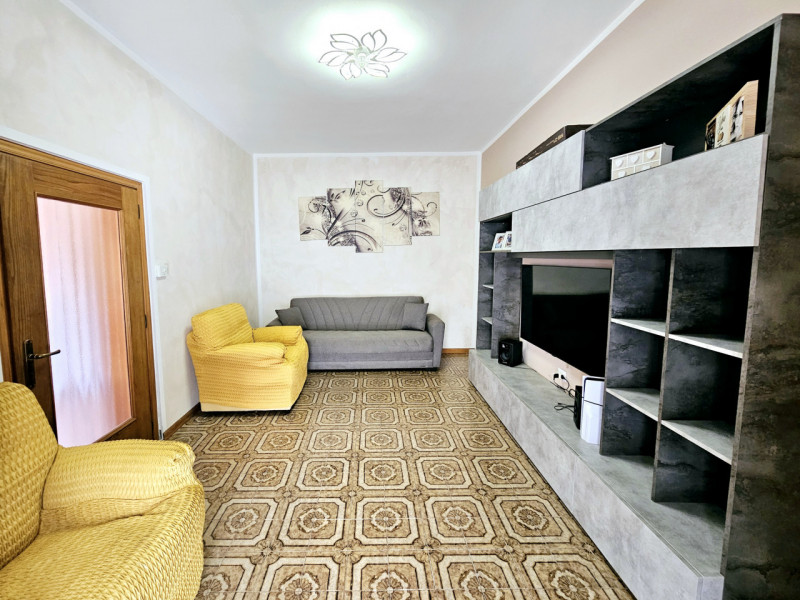 Proponiamo in vendita a Piacenza D'Adige, spaziosa soluzione indipendente con cortile e giardino ...