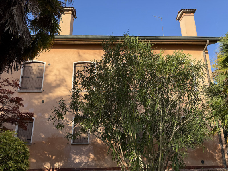 (Per INFO Fabrizio 333 7743912)  Proponiamo in vendita, a pochi passi da centro di Mogliano Venet...