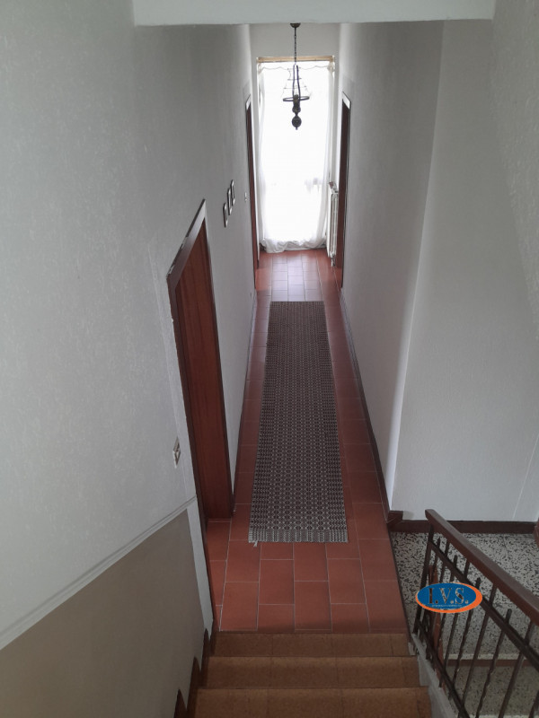 MONTEGALDA (VI) - In un contesto residenziale tranquillo e immerso nel verde della campagna propo...