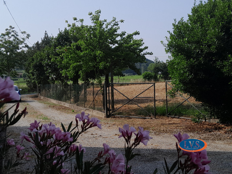 MONTEGALDA (VI)- Se cerchi l'indipendenza assoluta, il profumo della campagna e spazi che non fin...