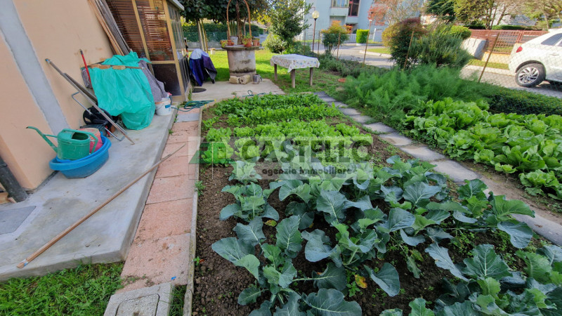 Cadoneghe – Casa singola ristrutturata con ampio giardino

Proponiamo in esclusiva a Cadoneghe, u...