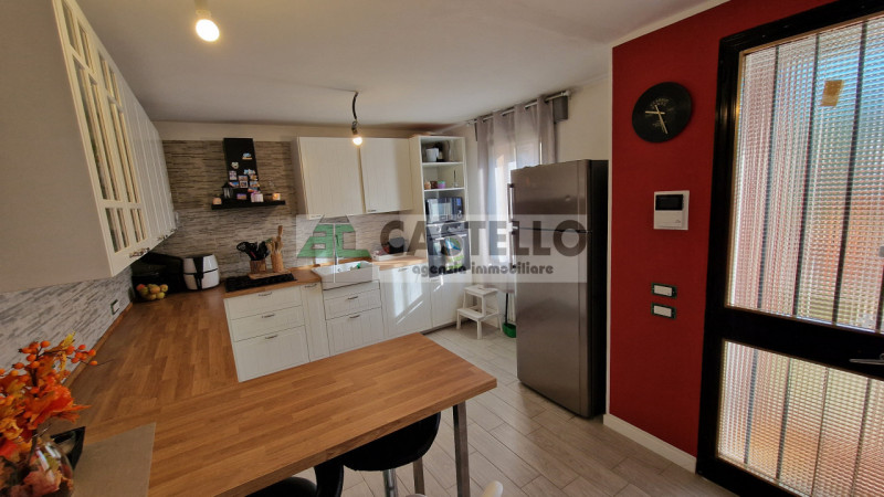 Cadoneghe – Casa singola ristrutturata con ampio giardino

Proponiamo in esclusiva a Cadoneghe, u...