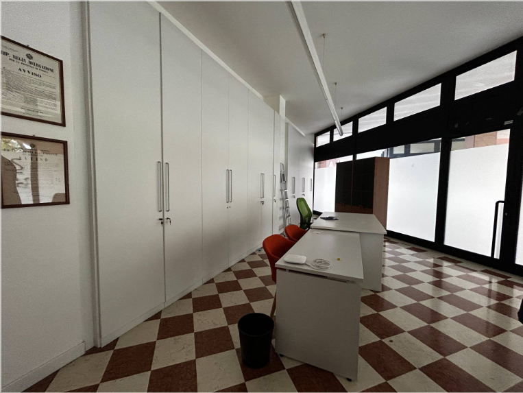 Hai mai pensato al tuo prossimo spazio commerciale o ufficio in un quartiere che respira quotidia...