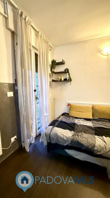 Immobile in esclusiva al Gruppo Padova MLS
Scopri questo grazioso MONOLOCALE AFFITTATO in zona SS...