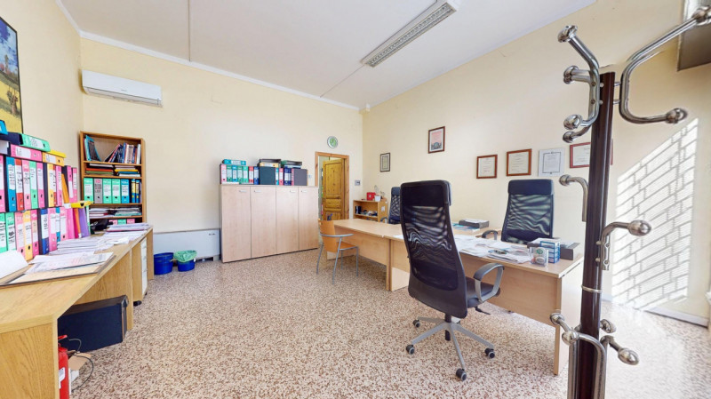 SAN BORTOLO

Inserito in una zona comoda a tutti i principali servizi e a pochi minuti dal centro...