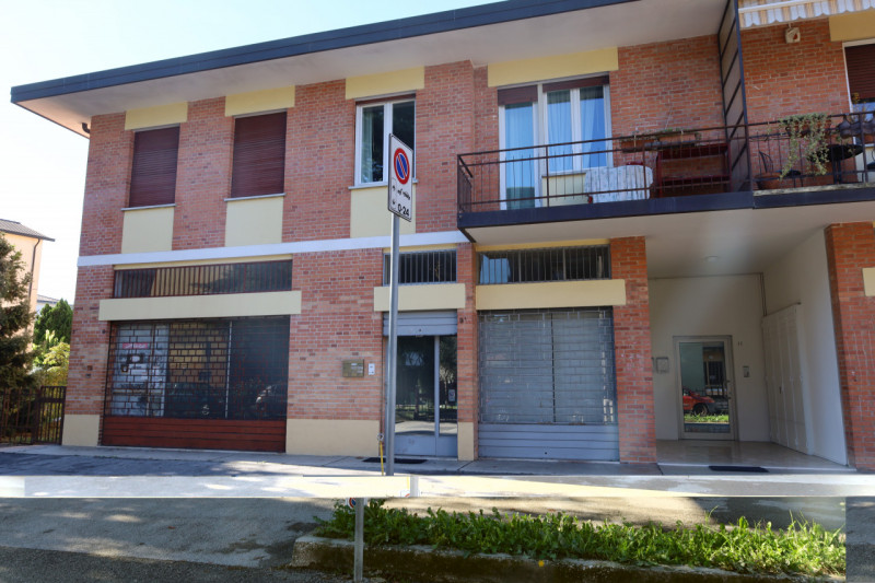 SAN BORTOLO

Inserito in una zona comoda a tutti i principali servizi e a pochi minuti dal centro...