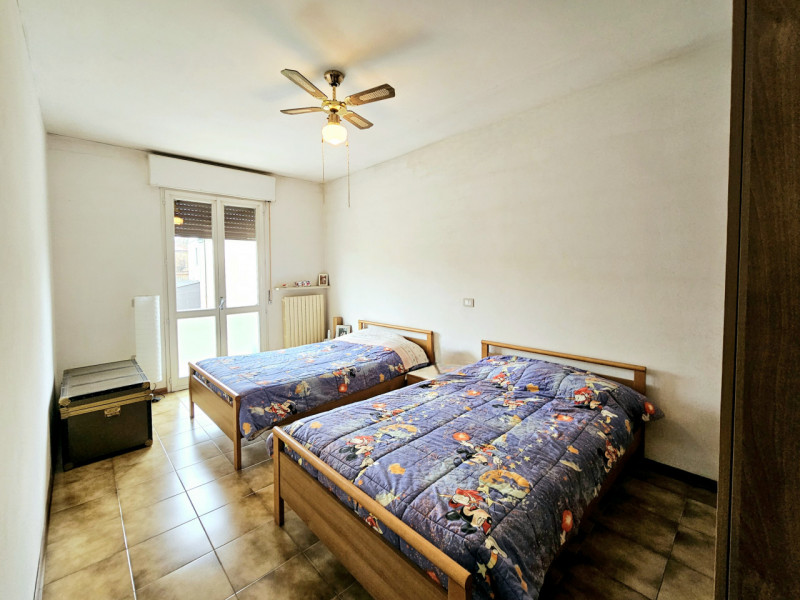 Proponiamo in affitto a Megliadino San Vitale, spazioso appartamento al primo piano.
L'immobile è...