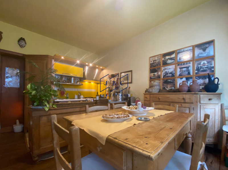 ODERZO - (TV)
A Oderzo, in una zona tranquilla e ben collegata al centro, presentiamo una villa d...