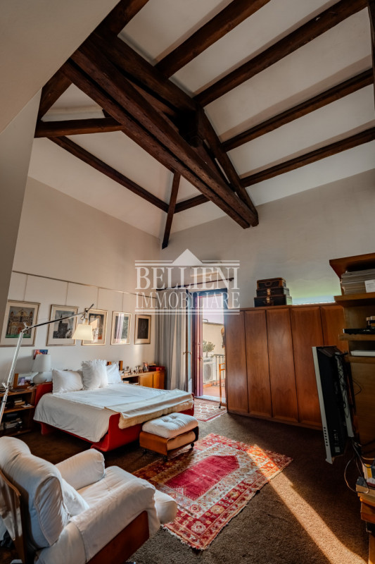 MONTE BERICO - In una delle zone più esclusive e panoramiche di Vicenza, nella cornice verde e si...